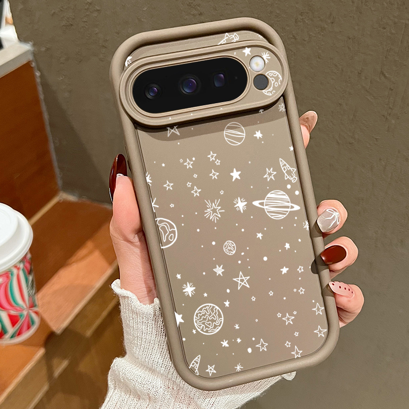 غطاء هاتف بنمط القمر والنجوم ا - مراجعة Google Pixel 9 Pro وسعره